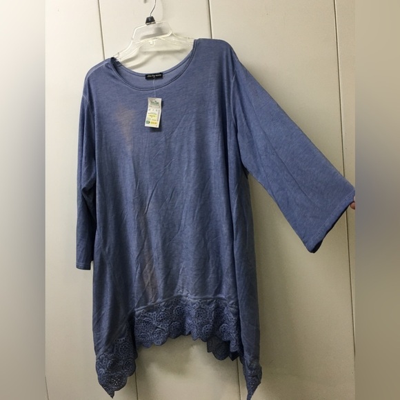 𝅺NWT ChaCha Vente Plus Size 3/4 Sleeve Blouse - Picture 1 of 3